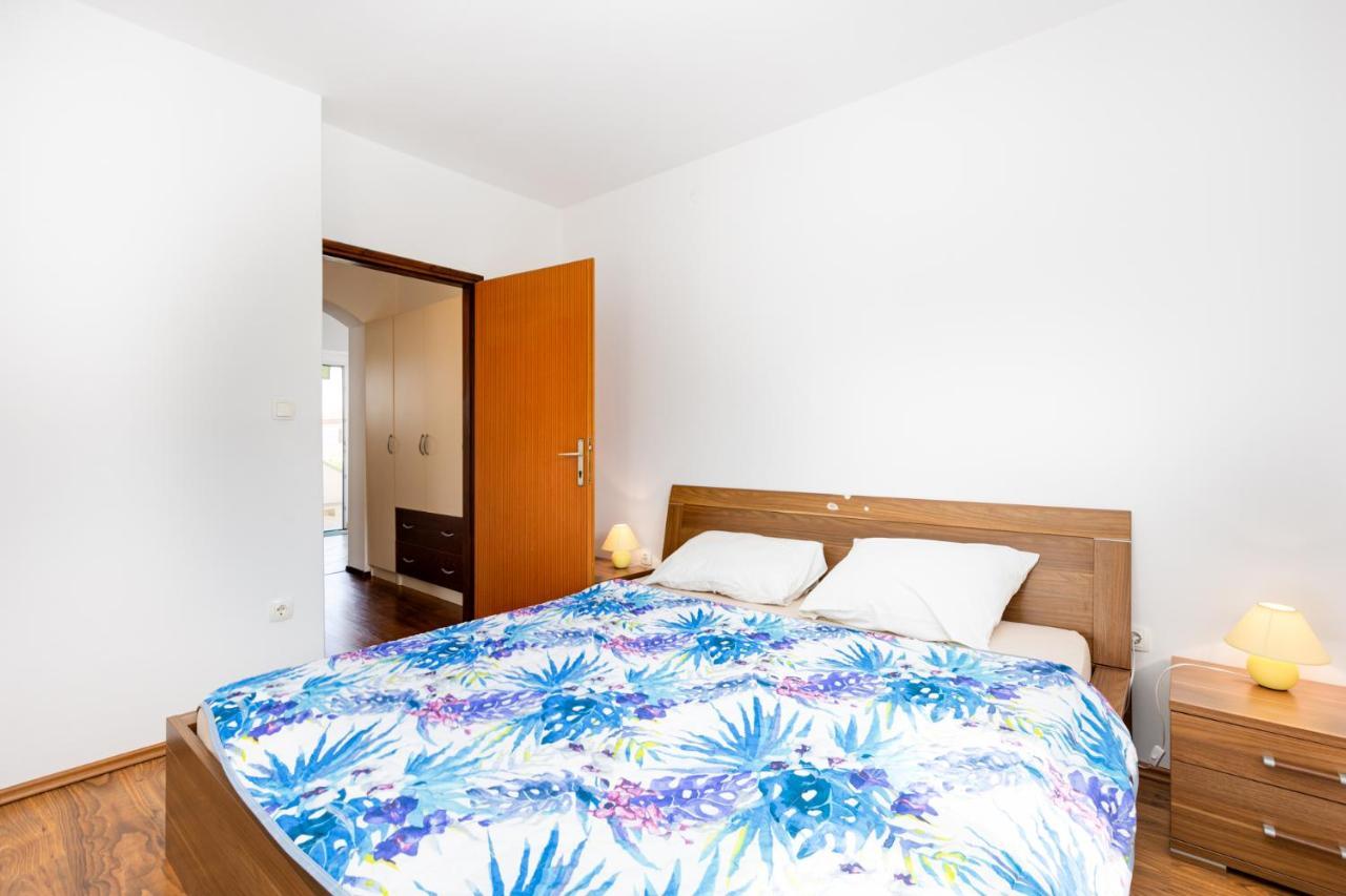 Apartments Vesna Punat Exterior photo